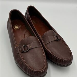SAS Women’s Dark Brown Slip on Leather Loafers size 11